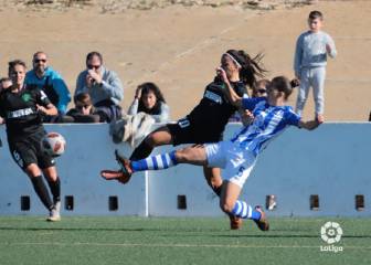 El Sporting de Huelva sigue en racha y somete a un Málaga en caída