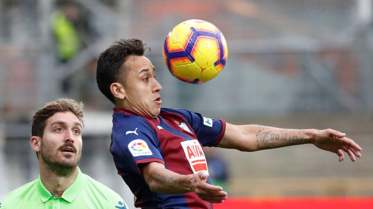Resumen y goles del Eibar 4-4 Levante. Mayoral, en la prolongación, salva un punto para los granotas en un encuentro en el que los armeros llegaron a ir dos veces por delante en el marcador.