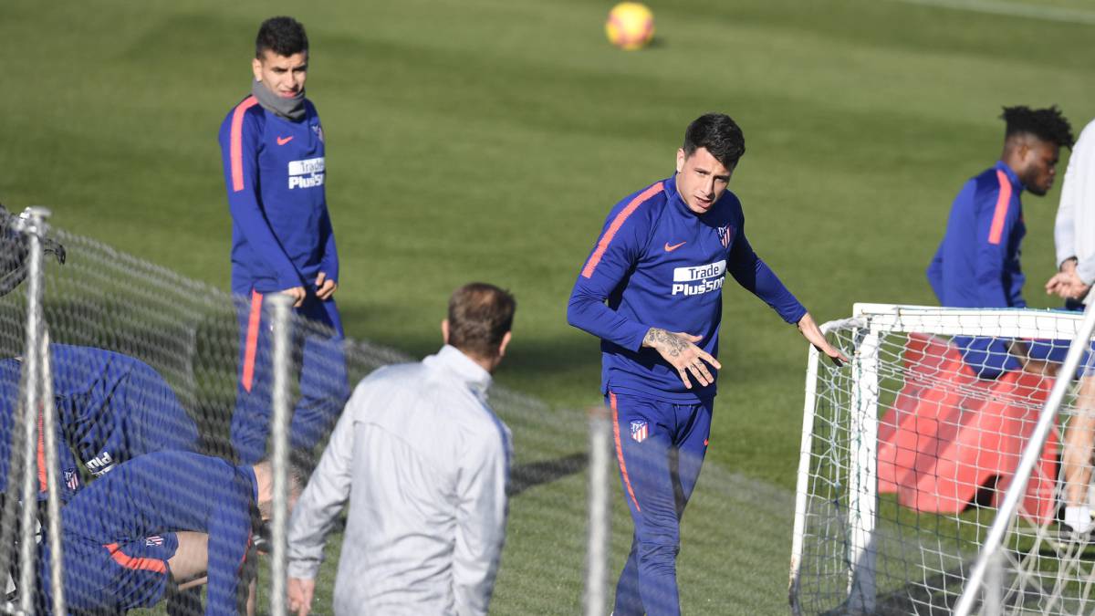 Correa, Filipe, Giménez y Thomas, a una amarilla de la sanción