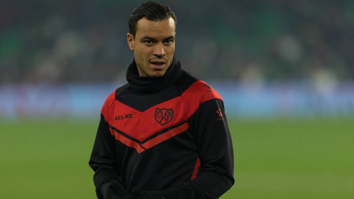 Raúl de Tomás unable to face Madrid due to the fear clause