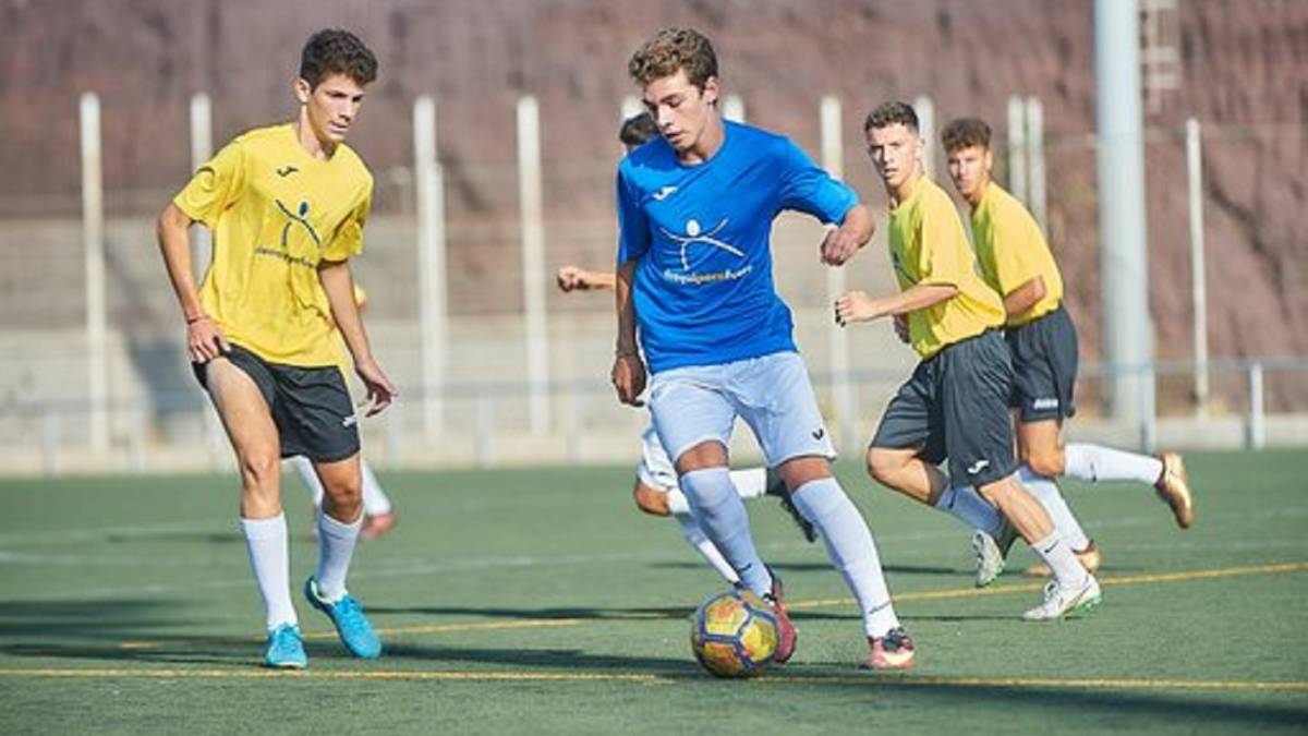 Sentirse una estrella del fútbol estudiando en EEUU es posible