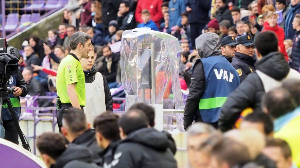 Indignación general en el Pucela por los distintos criterios del VAR