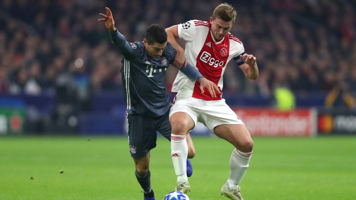 Robert Lewandowski y Matthijs de Ligt