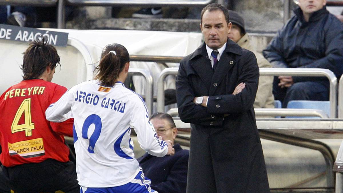 El Zaragoza despide a Alcaraz y ficha a Víctor Fernández