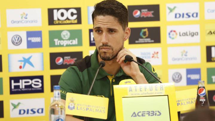 Fidel Chaves durante una conferencia de prensa.