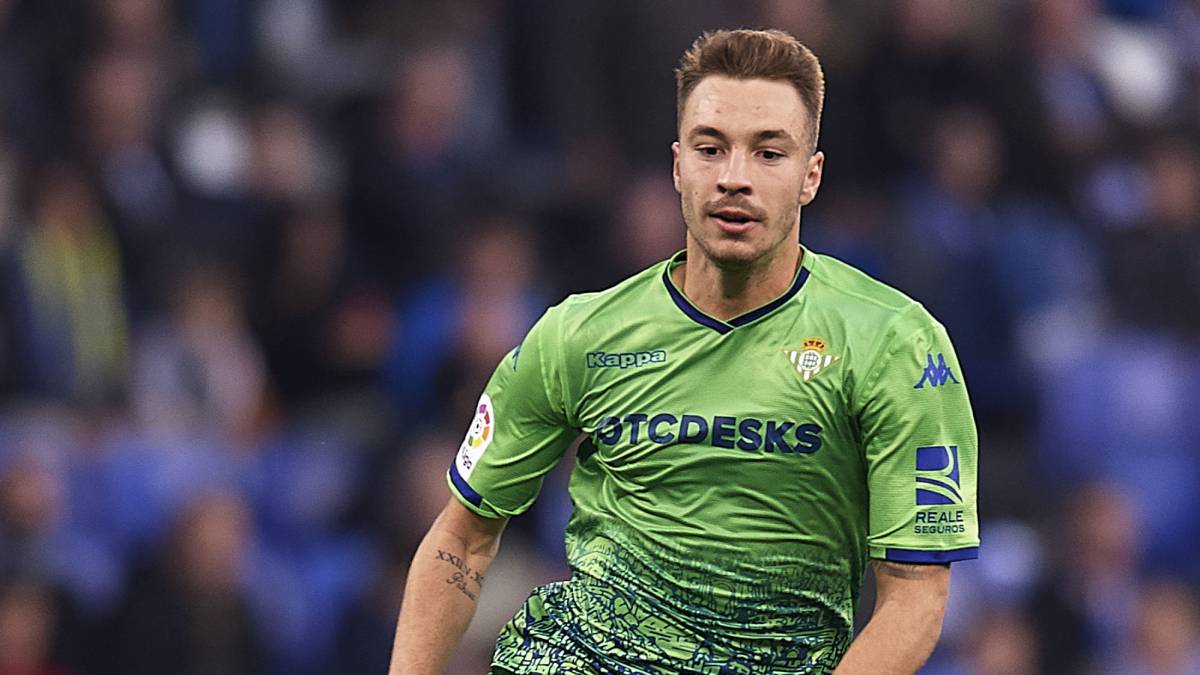 El delantero del Betis Loren Morón habló sobre el fichaje de un delantero: "A Sergio León, Tonny Sanabria y a mí no se nos ha olvidado meter goles. Se lo tendrá que ganar en el campo".