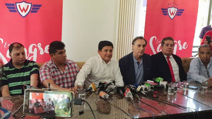 Miguel Ángel Portugal fue presentado por Wilstermann de Bolivia ¡en una heladería!