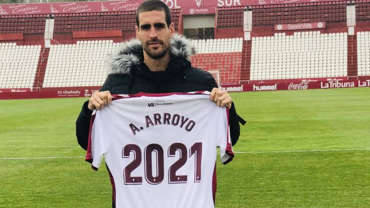 Arroyo: "Es un orgullo llevar el brazalete del Albacete"
