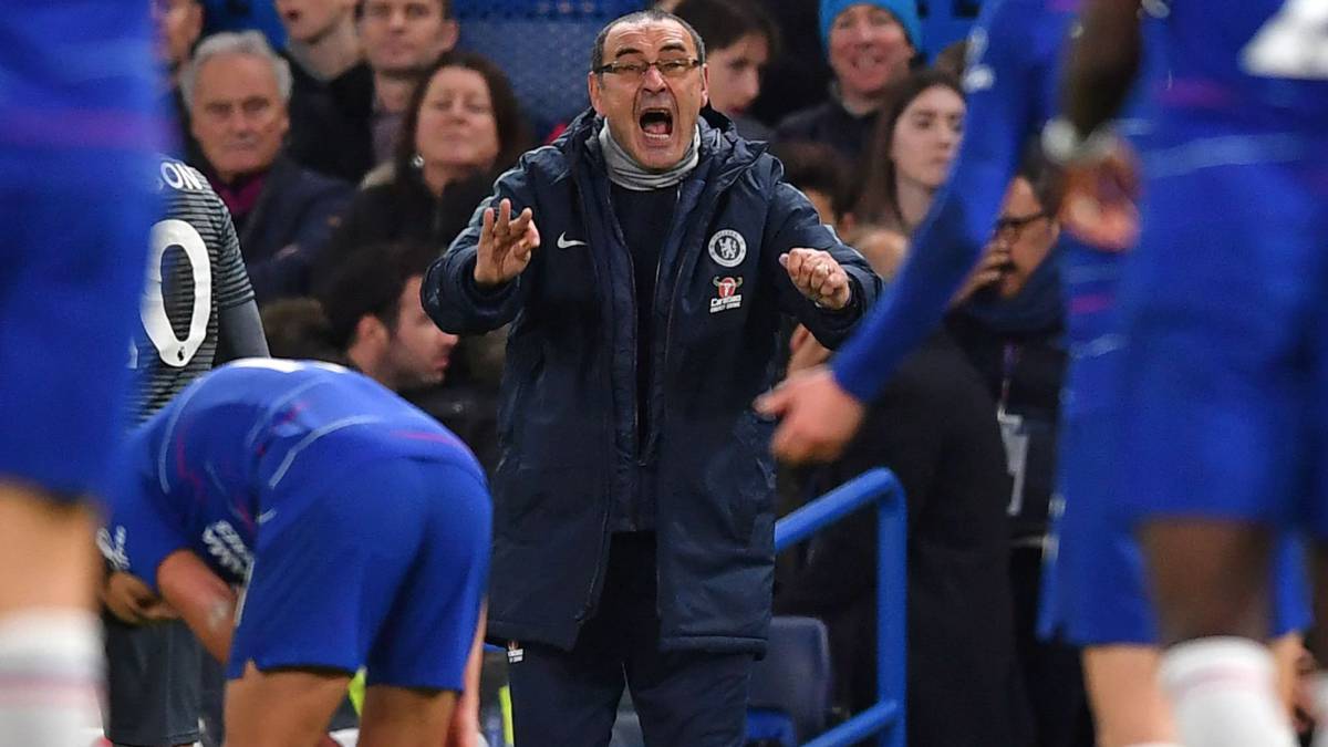 El entrenador italiano del Chelsea, Maurizio Sarri, durante un partido.