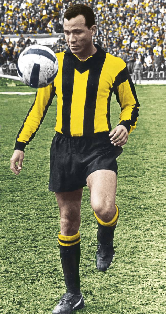 Alberto Spencer, con la camiseta de Peñarol.
