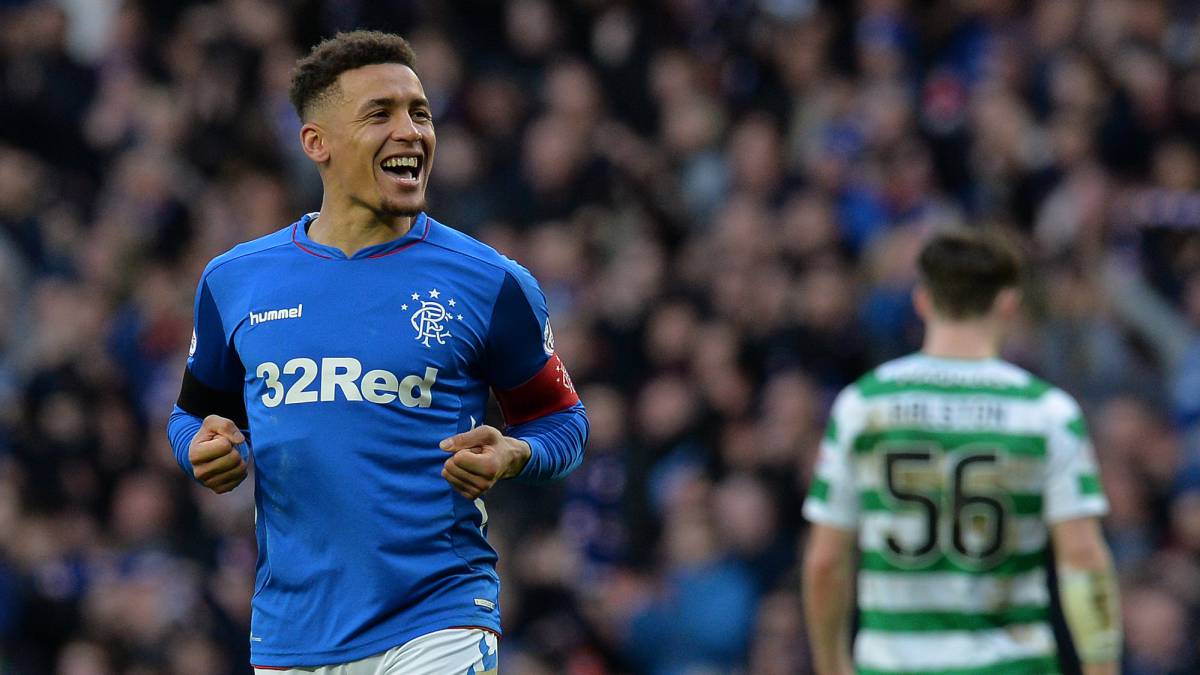 James Tavernier celebra la victoria en el derbi de Glasgow.