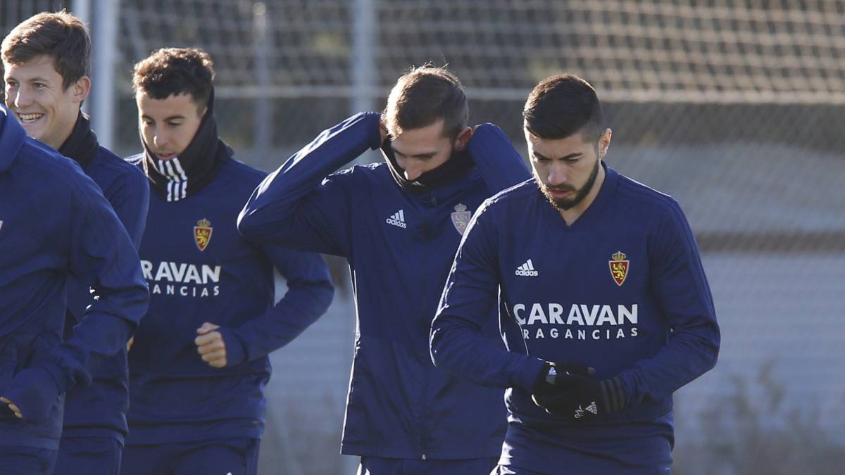 Papu y Cristian Álvarez se unen al grupo y apuntan al once