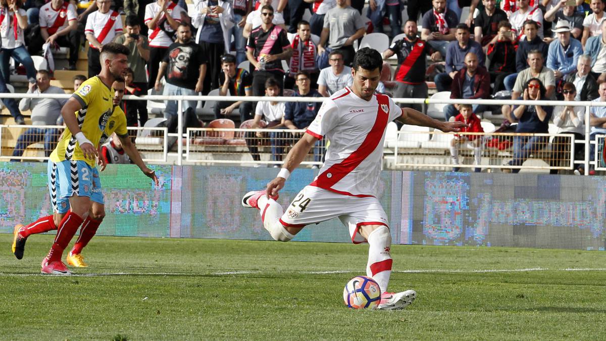 Javi Guerra y De Tomás, dos goleadores con pasado pucelano