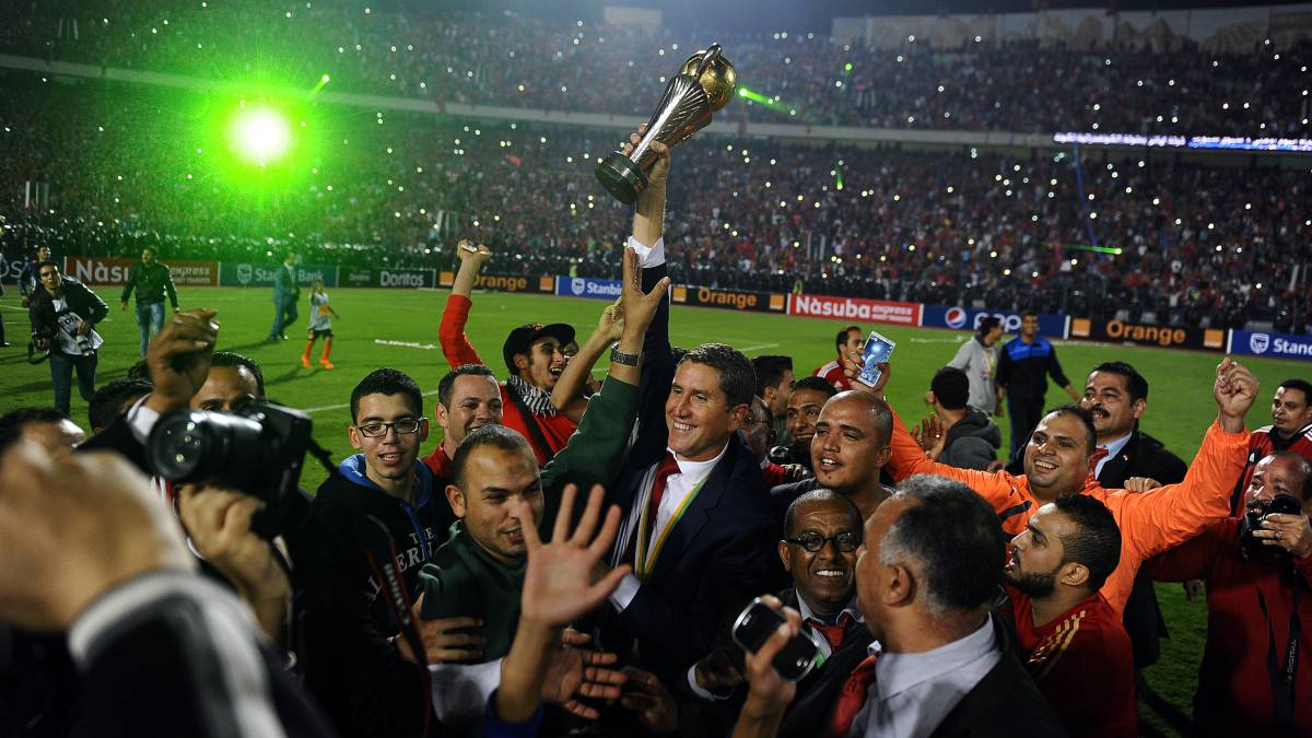 Juan Carlos Garrido, exentrenador del Betis y Villarreal, entre otros, conquistó este año la Copa CAF con el Raja Casablanca de Marruecos.