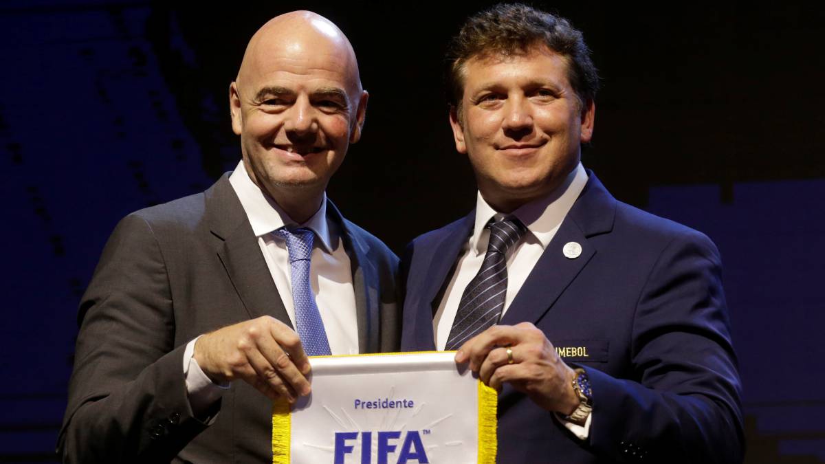 Infantino con Alejandro Domínguez