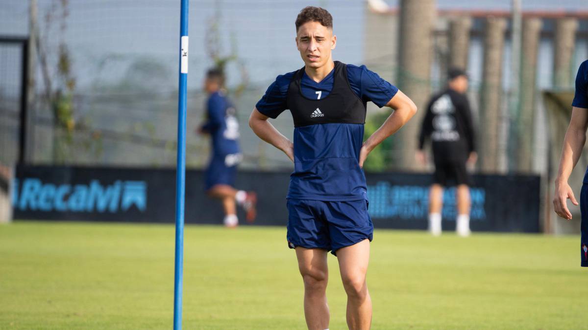 El club busca una salida para Emre Mor