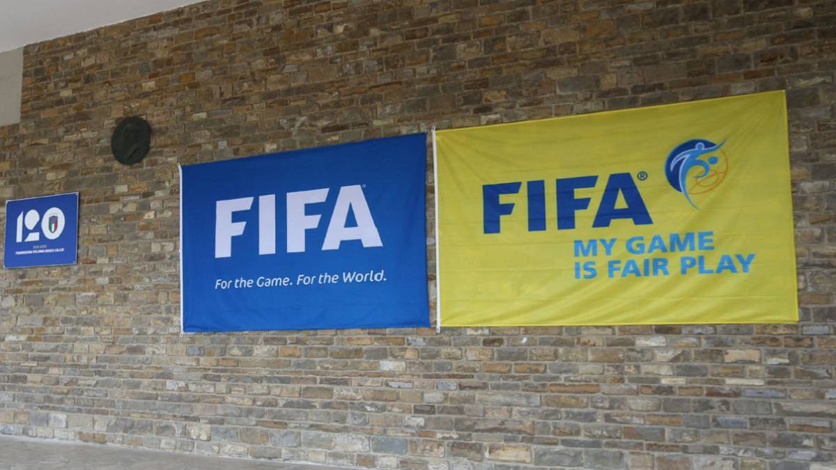 Vuelven los 'agentes FIFA': la nueva reforma, en seis puntos.