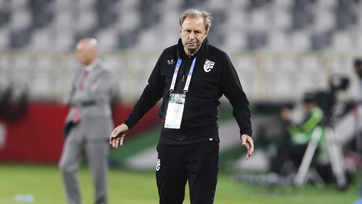 Tailandia despide a su entrenador después de perder contra India