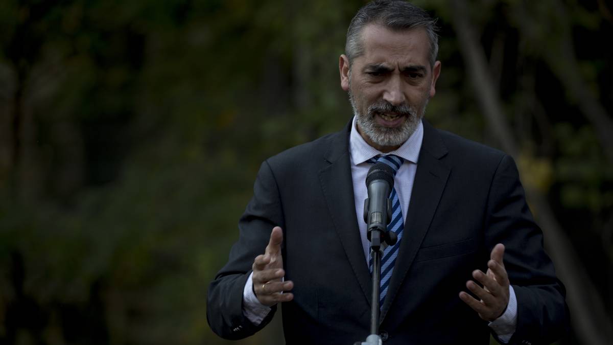 Hoy se cumple un año de la destitución de Ramon Robert