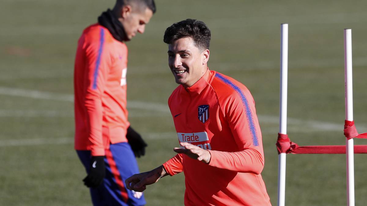 Giménez, durante un entrenamiento con el Atlético.