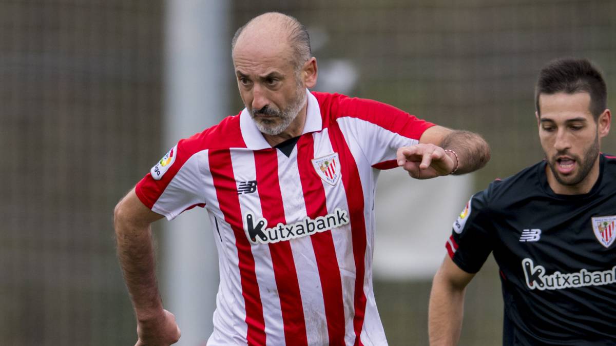 AITOR ELIZEGI, PRESIDENTE DEL ATHLETIC, EN UN PARTIDO CONTRA LA PRENSA
