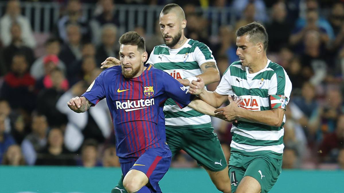 El Eibar contra el Barcelona.