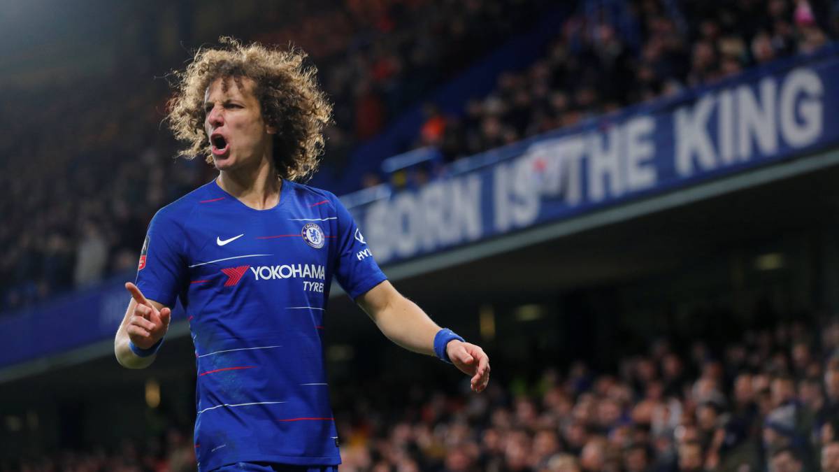 El defensa brasileño del Chelsea, David Luiz, durante un partido.