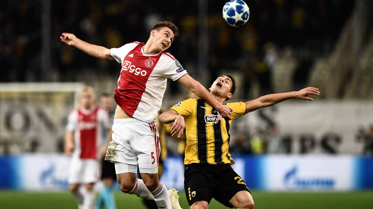 El Sevilla anunció un principio de acuerdo para la contratación del central Austriaco Max Wober, del Ajax. El próximo en llegar será Munir, del Barça..