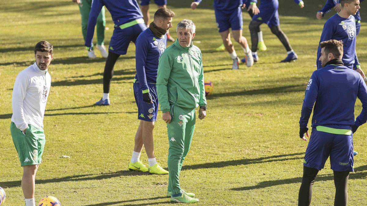Sidnei no llega a tiempo y Júnior todavía es una incógnita