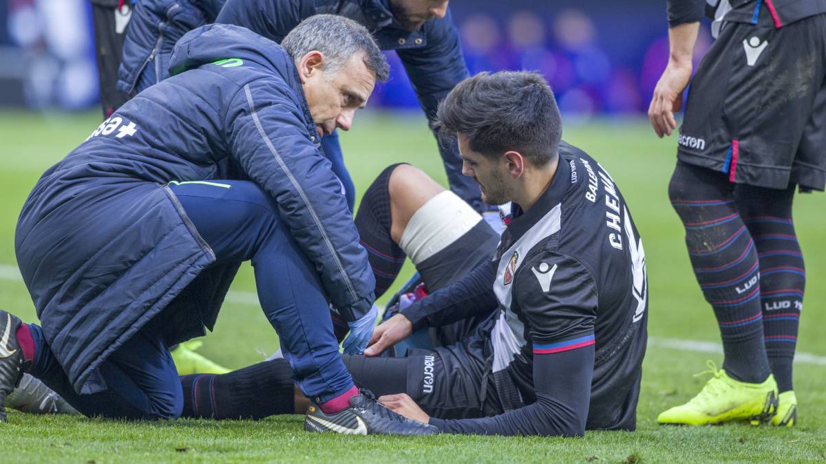 Chema se marchó lesionado.