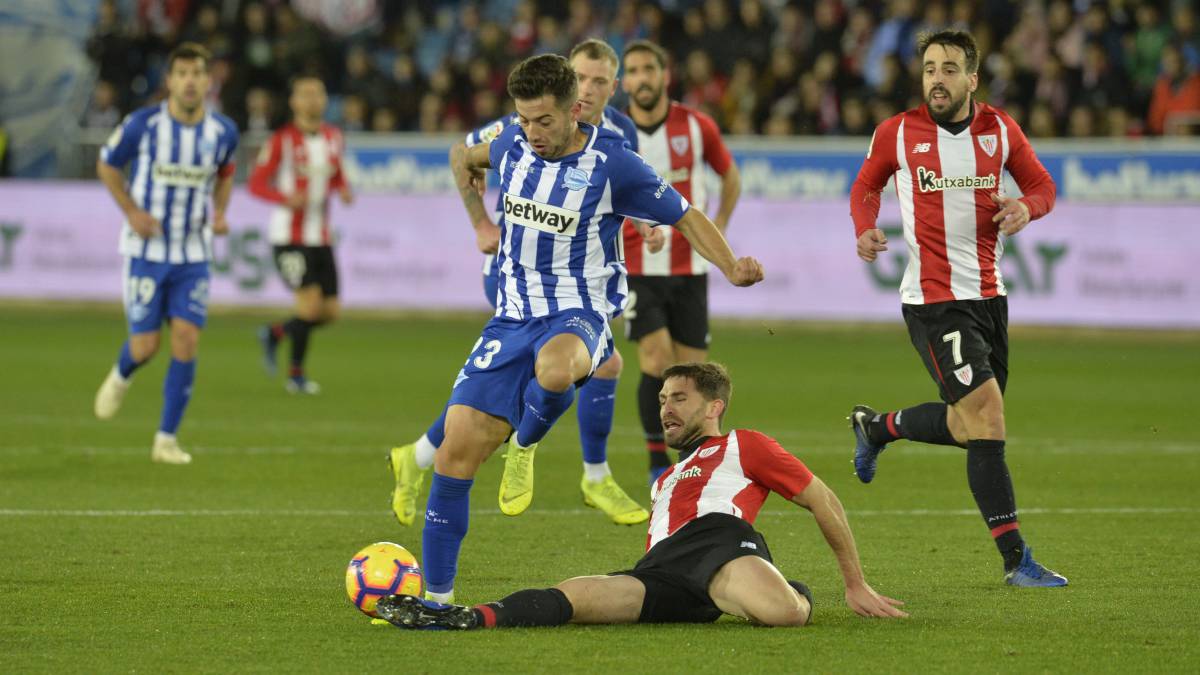 Jony, en el Alavés-Athletic. Es propiedad del Málaga.