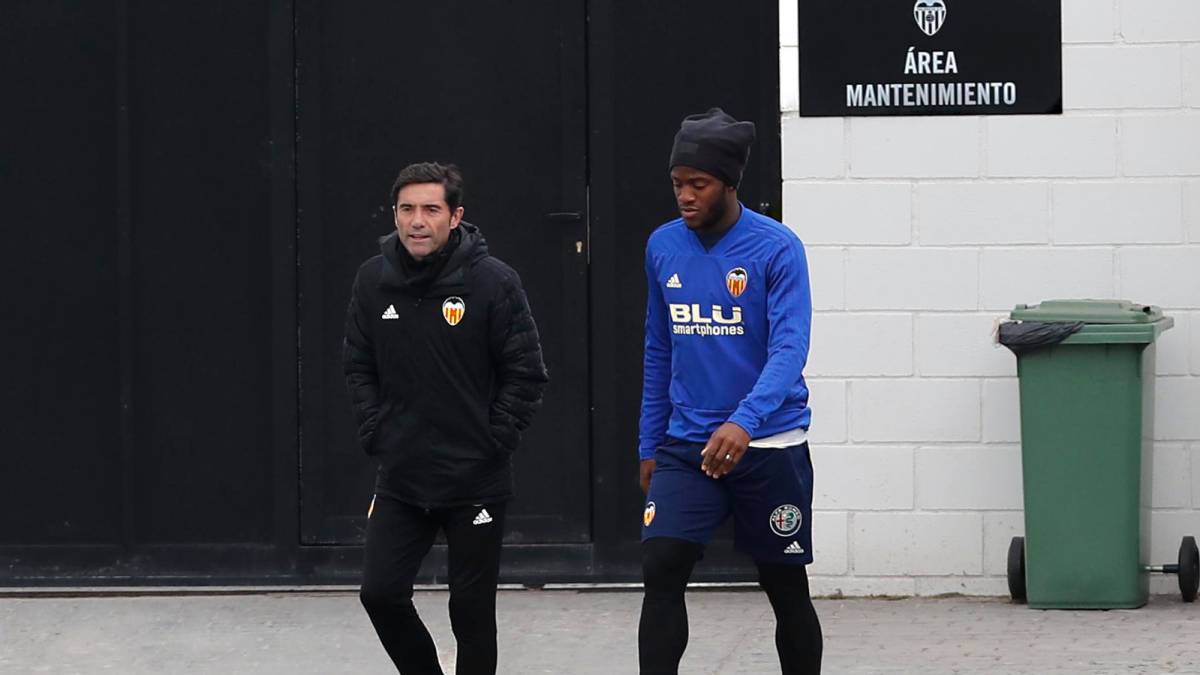 Valencia: Batshuayi, uno más mientras se aclara su futuro