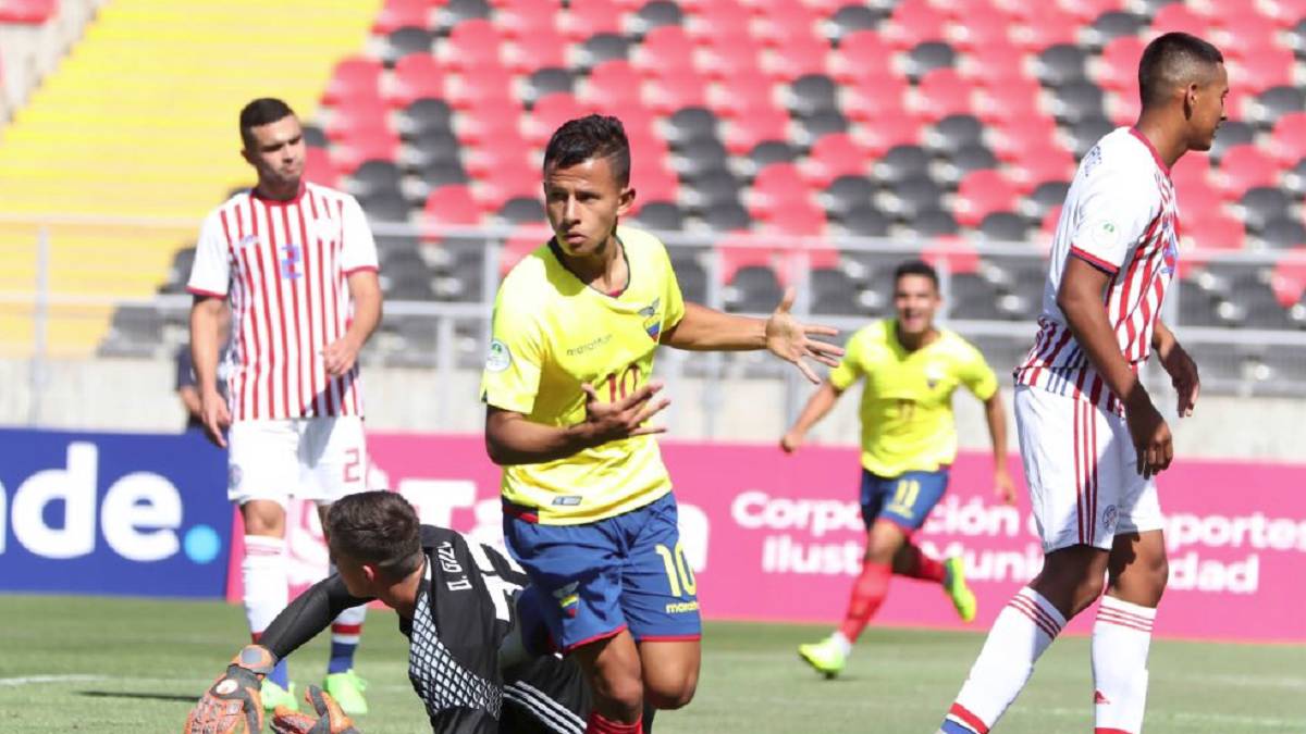 Rezabala fue la estrella con dos goles, uno de ellos de tiro libre, y Alvarado cerró la goleada de penal. Ojeda fue expulsado. La Albirroja acabó desesperada.