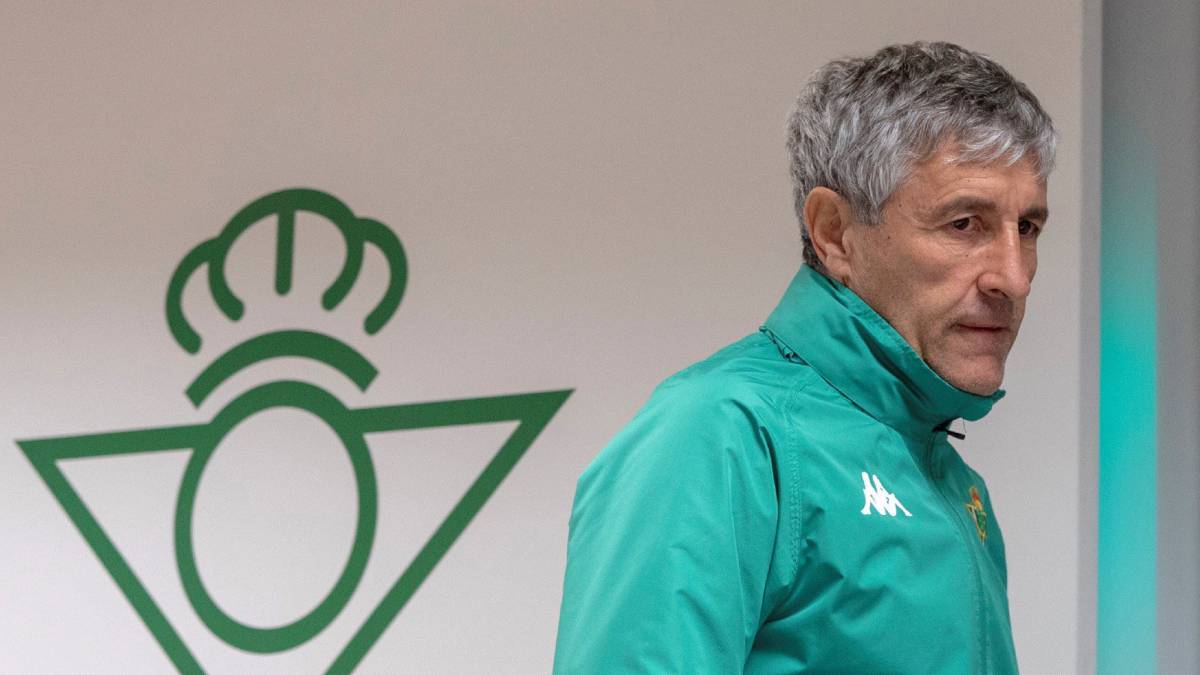 El entrenador del Betis Quique Setién opinó sobre el 'asunto Chumi' del Barcelona y valoró al rival de este domingo, el Girona: "Es un gran equipo". Además, dio una lista con Sidnei y Guardado pero sin William Carvalho.