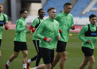 Almería y Cádiz quieren encaramarse a la promoción