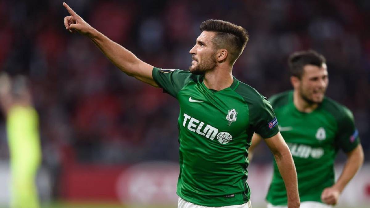 Rafa Benítez quiere a Michal Travnik en el Newcastle.