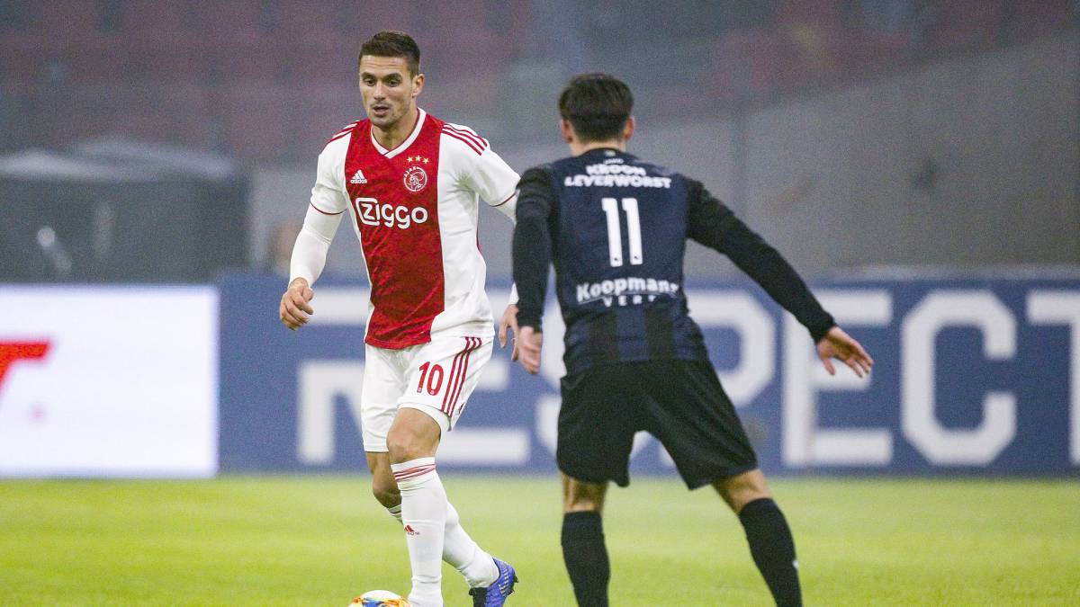 Van de Beek guía al Ajax a semifinales de Copa