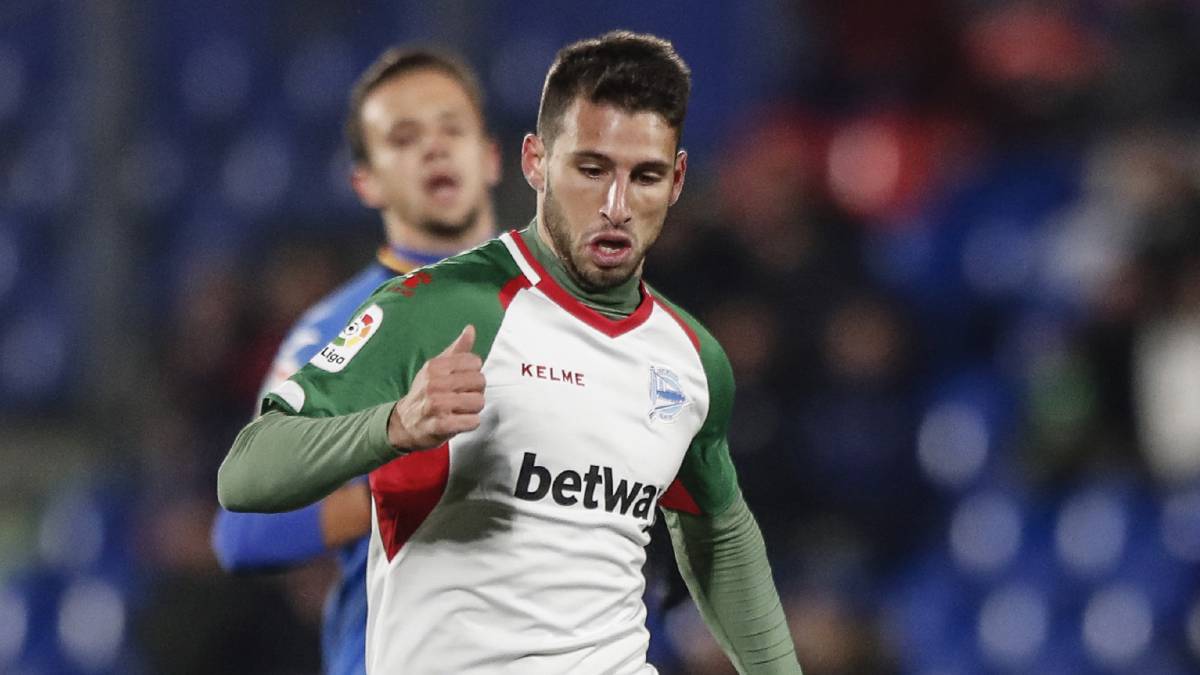 Calleri: “Me gustaría seguir en el Alavés pero lo veo complicado por mi ficha”