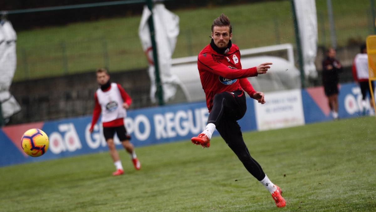 Christian Santos podría ser titular ante el Sporting.