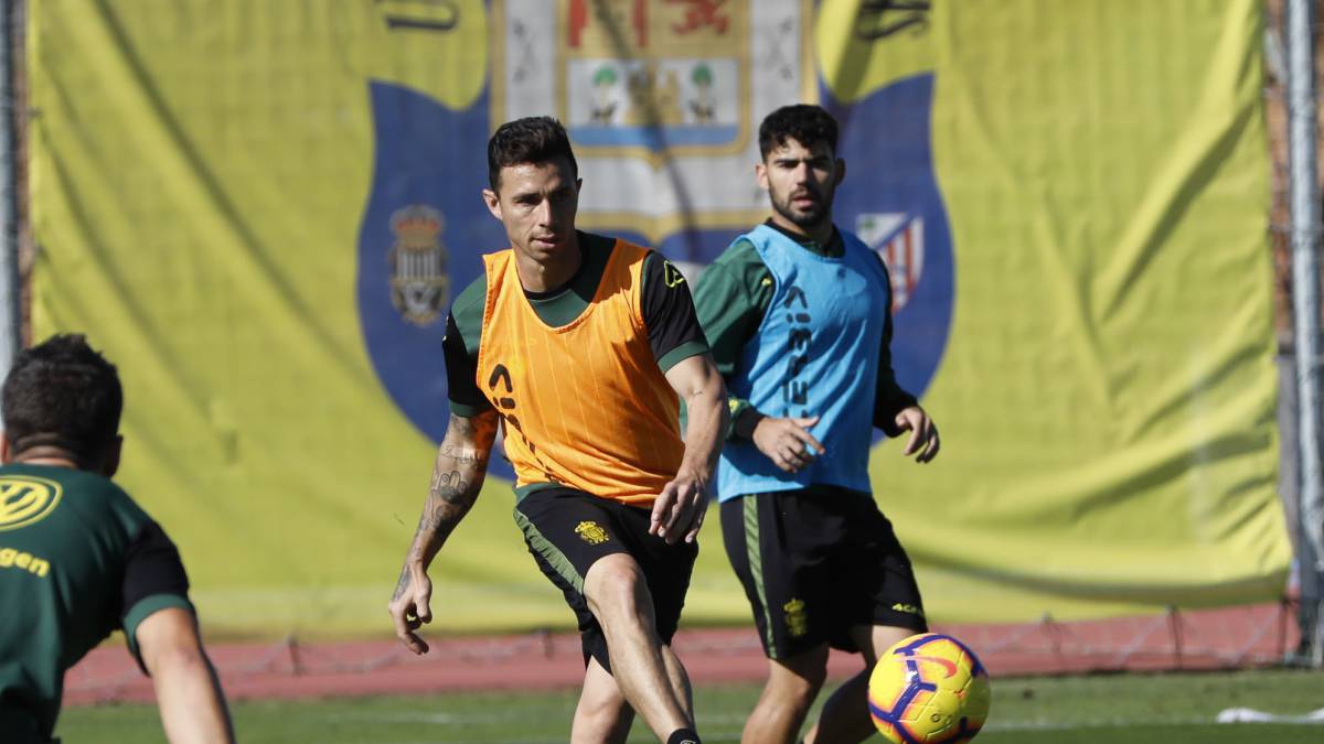 "El objetivo sigue siendo el mismo; el equipo es para subir"