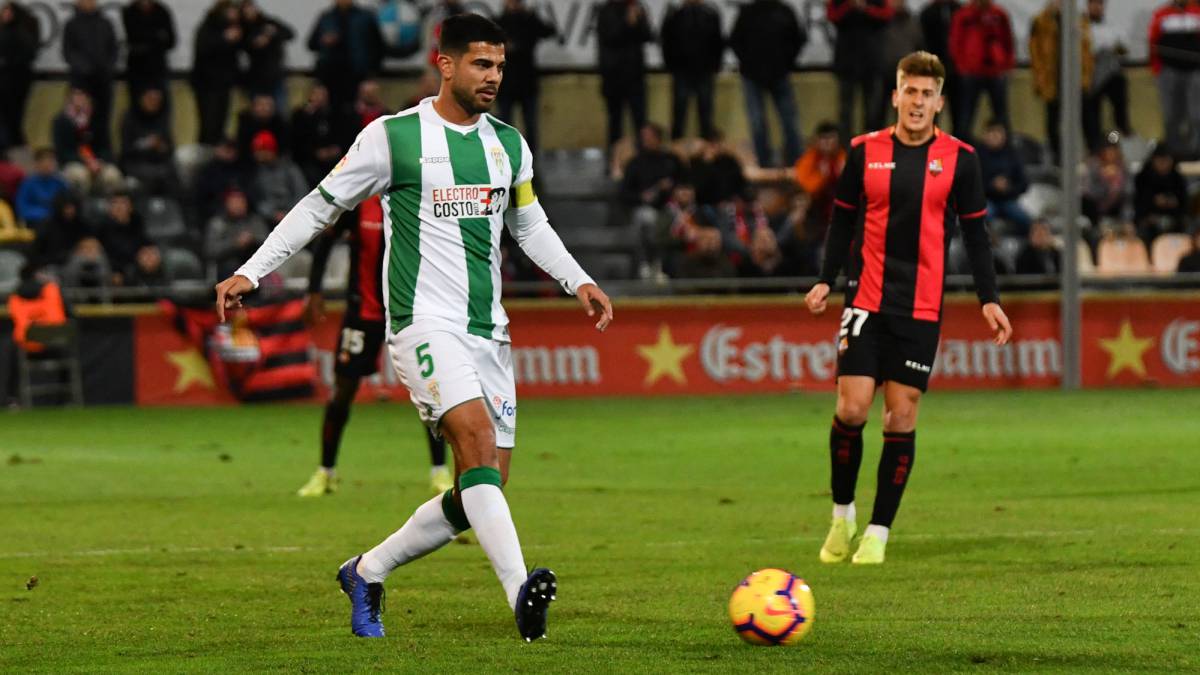 Aythami y Expósito rescinden contrato con el Córdoba