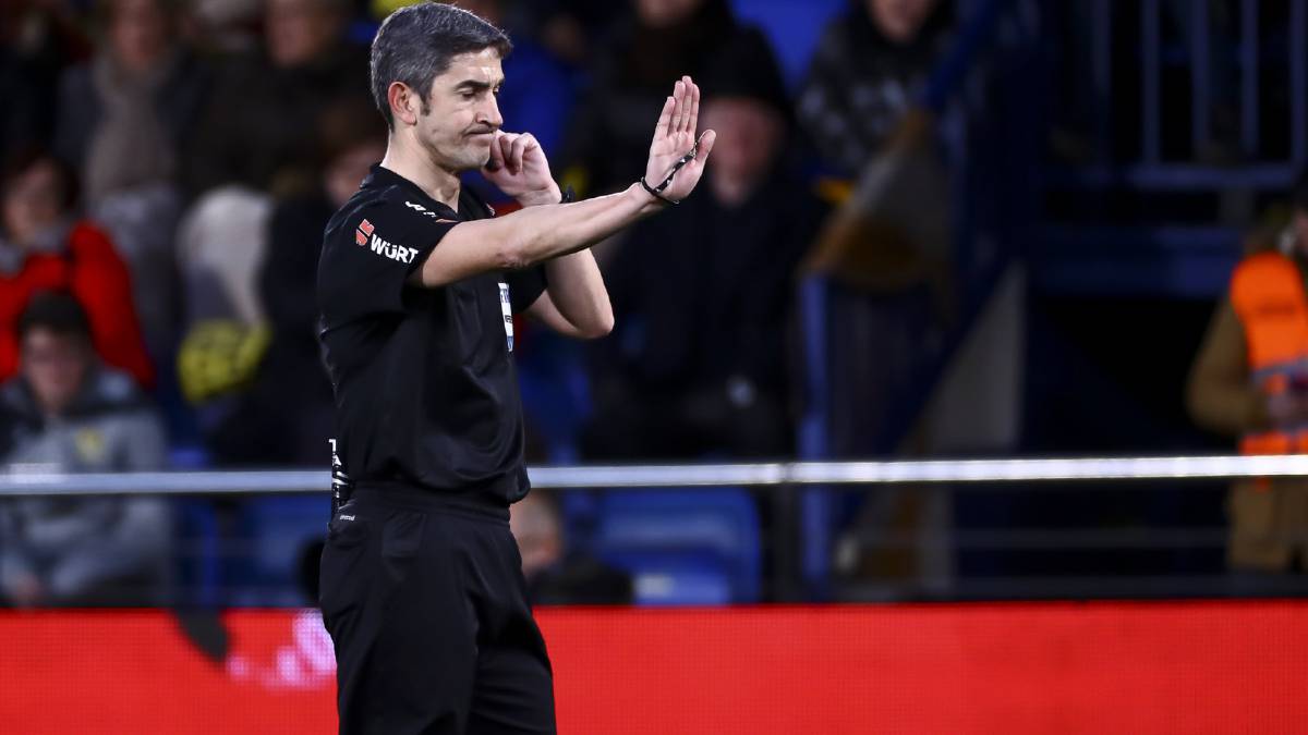 Undiano Mallenco dirigirá el Barcelona-Valencia