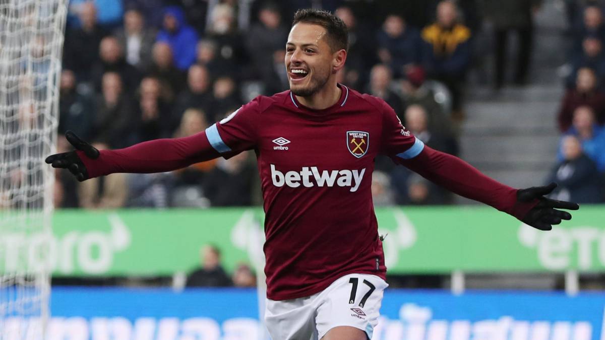 El Valencia da "prácticamente por descartado" fichar a Chicharito