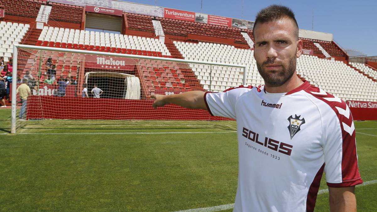 Alfredo Ortuño, una de las ausencias en el entrenamiento