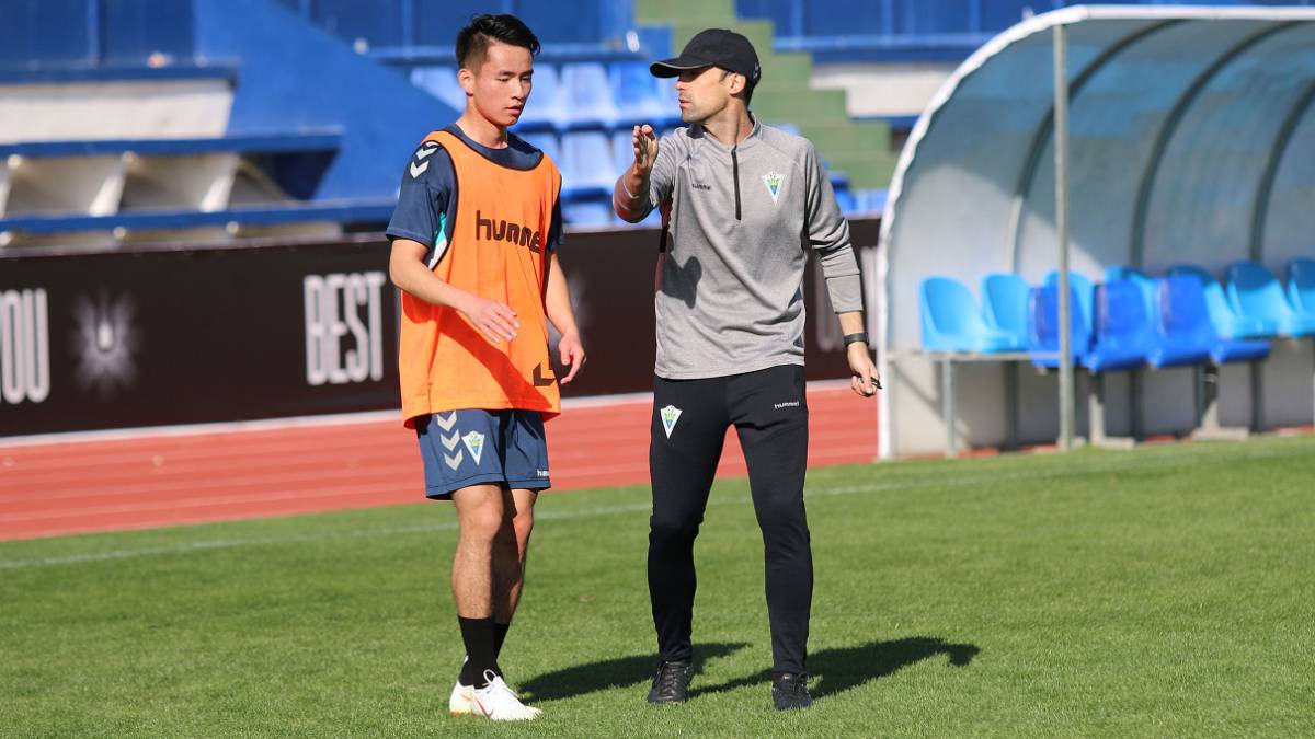 El Marbella ilusiona: ficha al chino Xiong Zhefeng