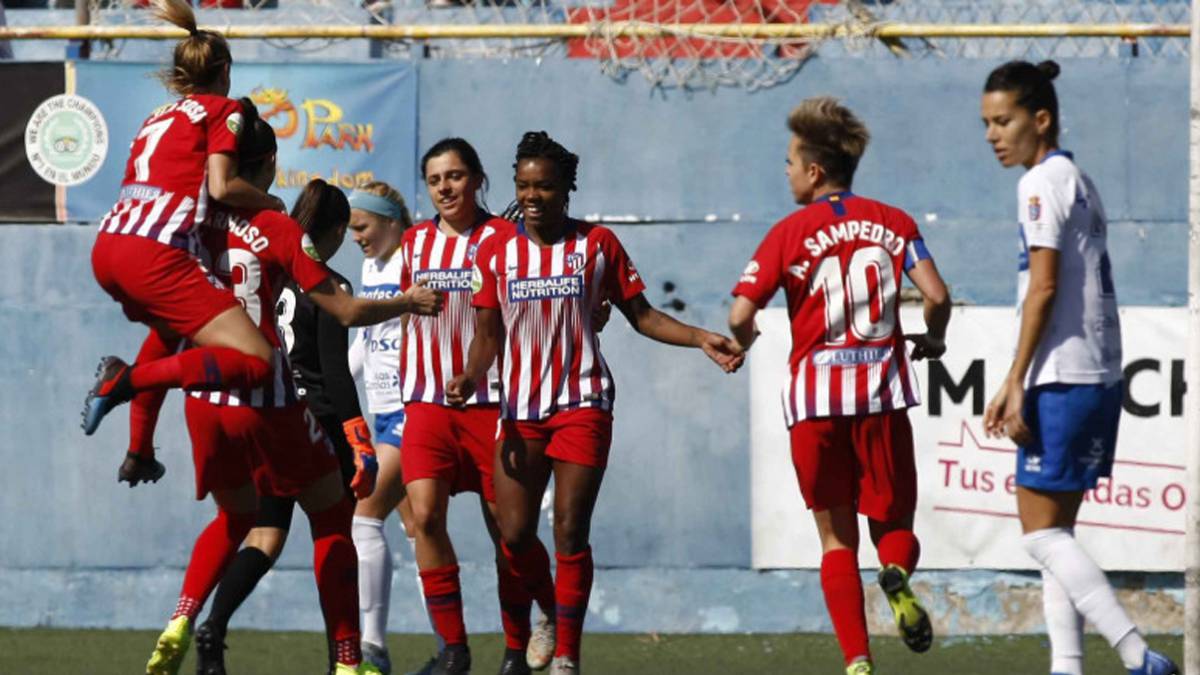 Ludmila celebra el primer gol del partido.