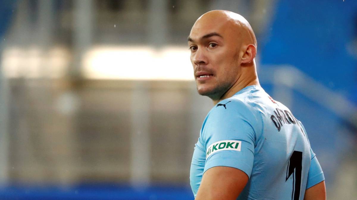 Dmitrovic, baja ante el Sevilla: sufre una rotura de fibras