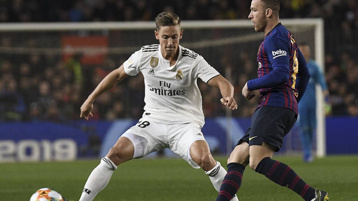 Marcos Llorente se retiró lesionado del Barcelona-Real Madrid de la ida de semifinales de la Copa del Rey.