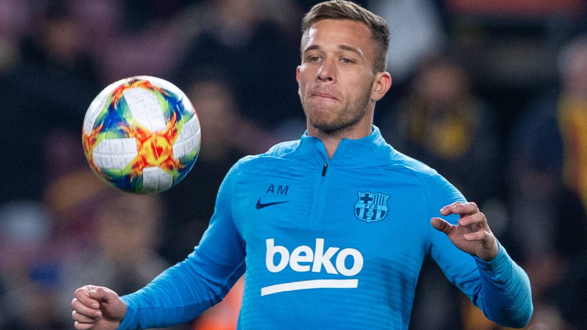 Arthur ruled out for a month