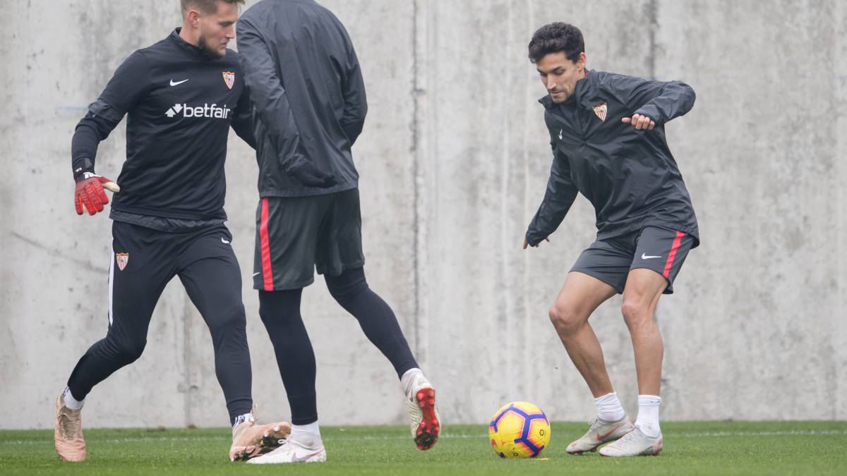 Jesús Navas, durante un entrenamiento con el Sevilla.